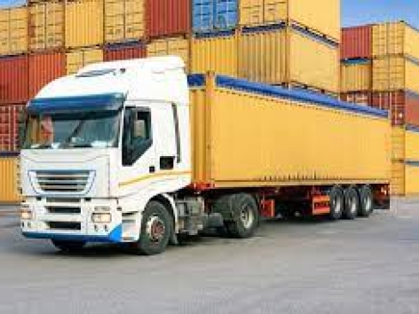 Vận tải, hàng không sốt ruột với giá xăng dầu