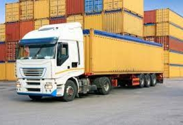 Vận tải, hàng không sốt ruột với giá xăng dầu